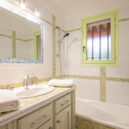 Appartement Agay Plage · Duplex 6 Pers 70m² Piscine-50m De La Plage