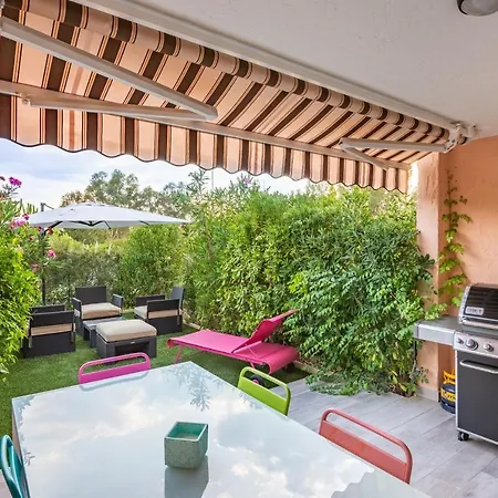Agay Plage · Duplex 6 Pers 70m² Piscine-50m De La Plage Appartement *