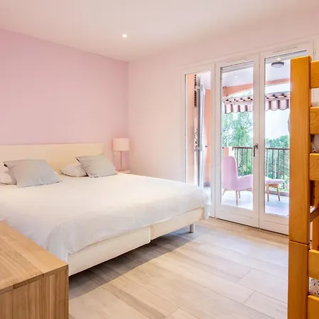 Appartement Agay Plage · Duplex 6 Pers 70m² Piscine-50m De La Plage