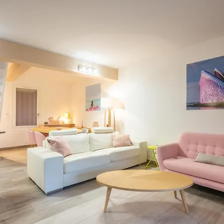 Appartement Agay Plage · Duplex 6 Pers 70m² Piscine-50m De La Plage Saint-Raphaël