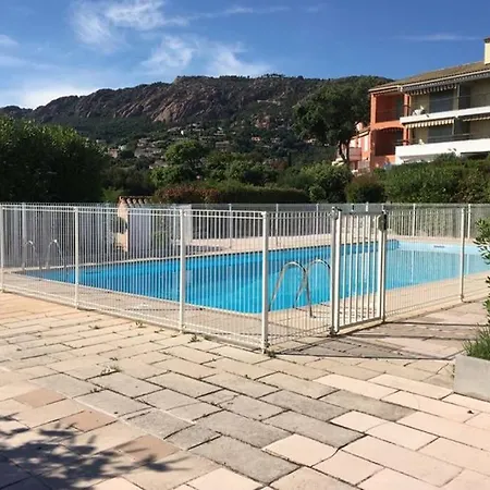 Agay Plage · Duplex 6 Pers 70m² Piscine-50m De La Plage Saint-Raphaël